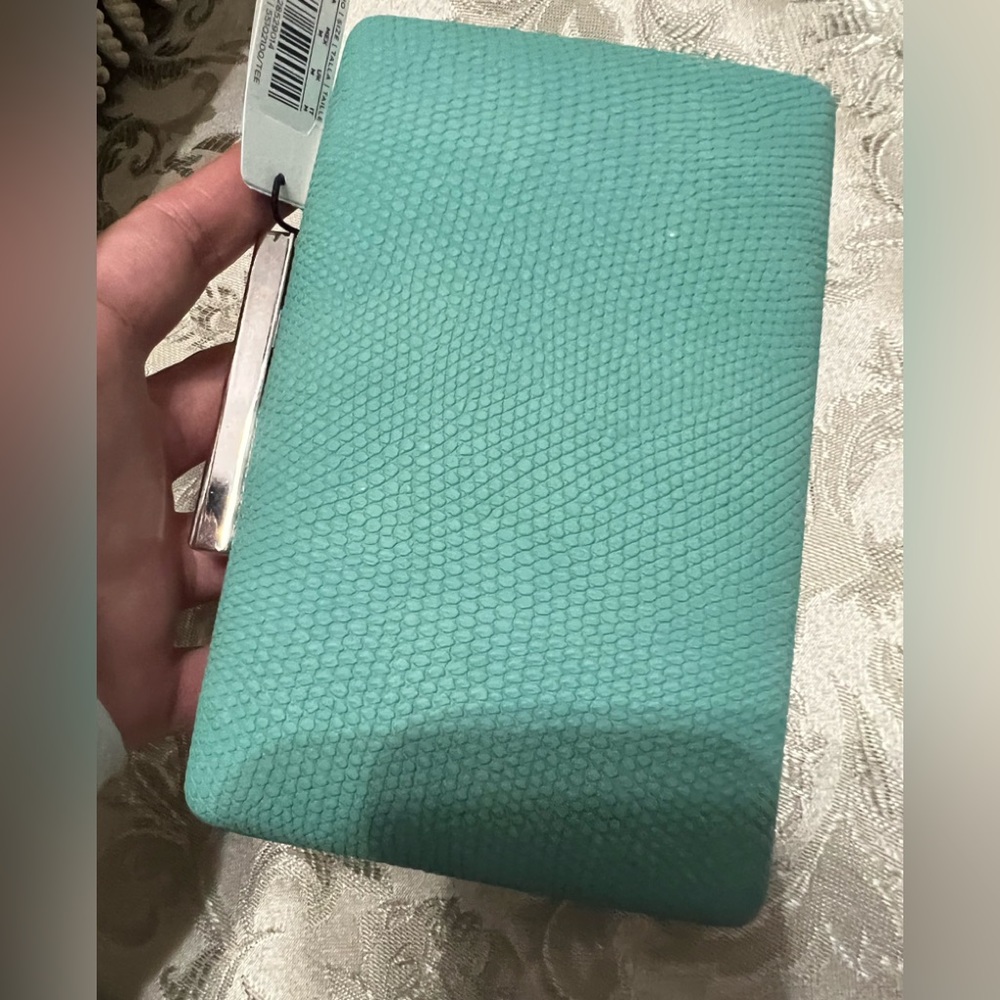 Super cute NWT clutch by PARFOIS brand☝️🌹🥰